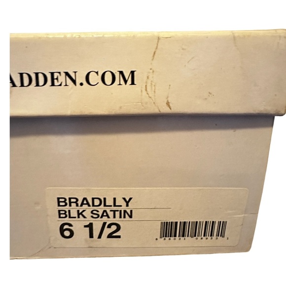 Steve‎ Madden Black Satin Bradlly Heels - Picture 8 of 8
